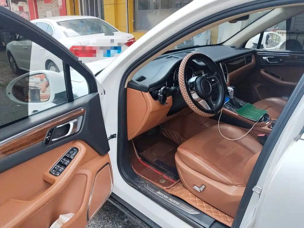Zotye SR9 2017 — фото 12