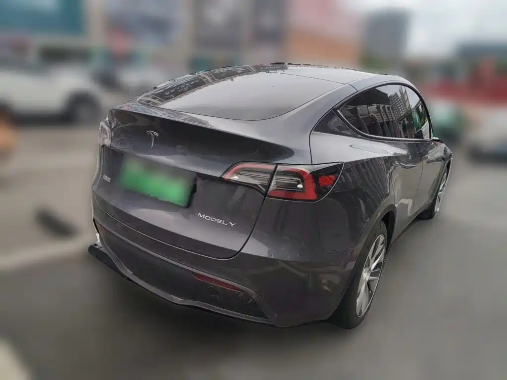 Tesla Model Y 2022 — фото 5