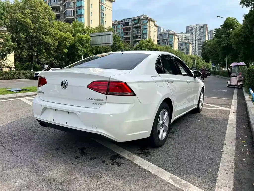 Volkswagen Lamando 2016