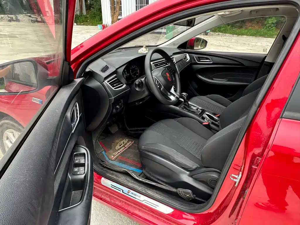 Roewe i5 2019