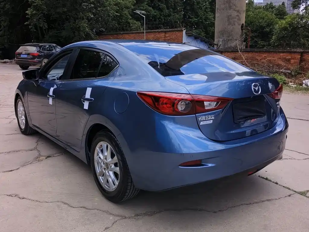 Mazda 3 Axela 2015 — фото 8