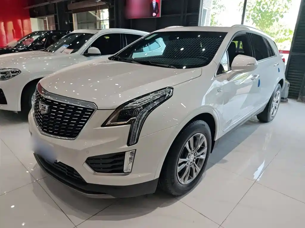 Cadillac XT5 2020 — фото 1