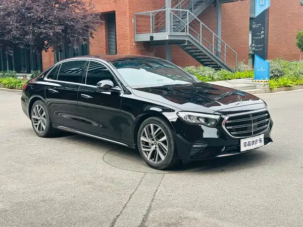 Mercedes-Benz E-Class 2024