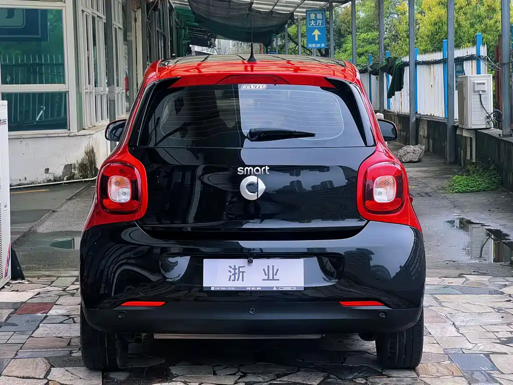 smart Forfour 2018 — фото 16