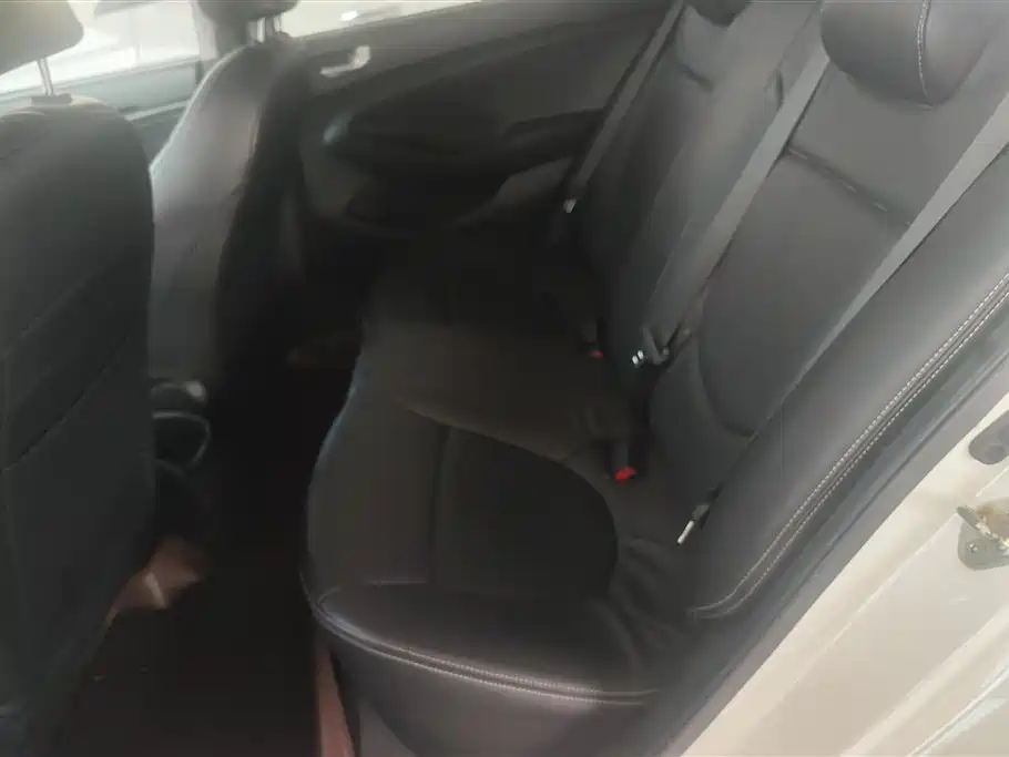 Hyundai Verna 2019 — фото 11