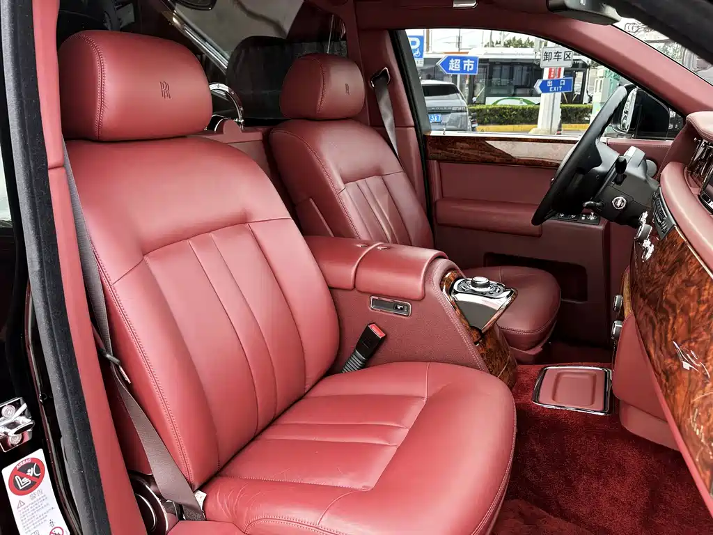 Rolls-Royce Phantom 2013 — фото 7