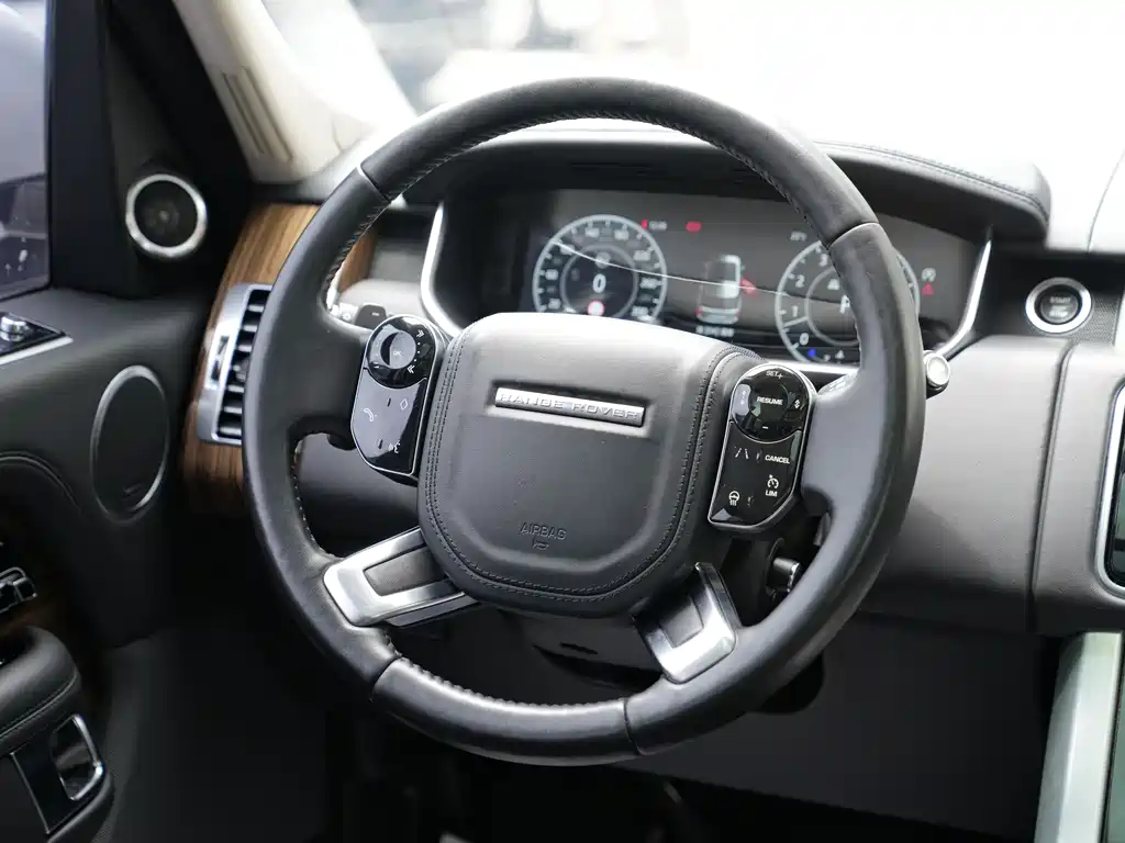 Land Rover Range Rover 2022 — фото 12