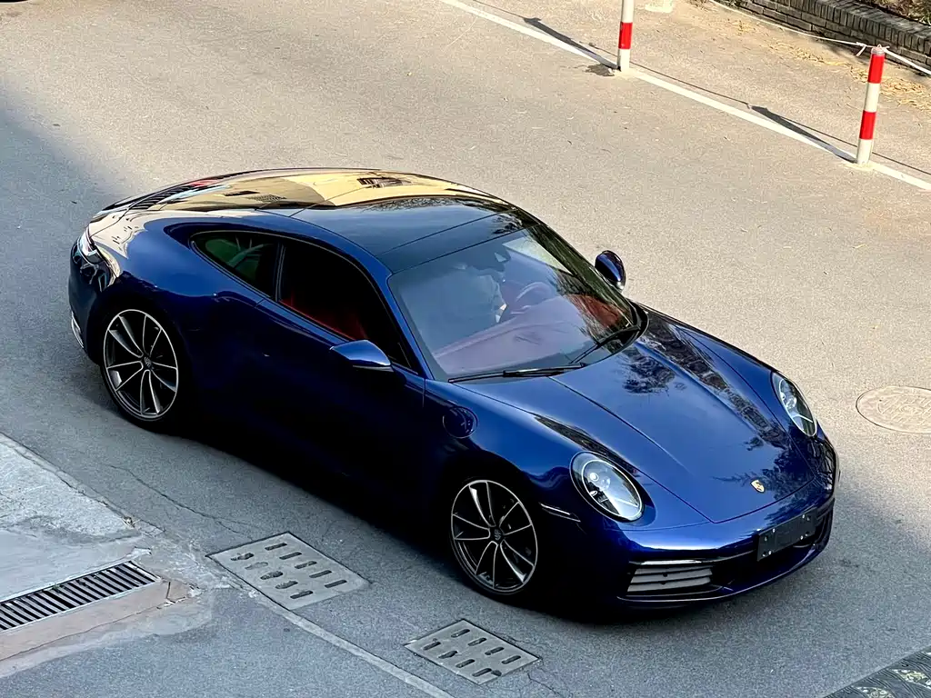 Porsche 911 2021 — фото 4