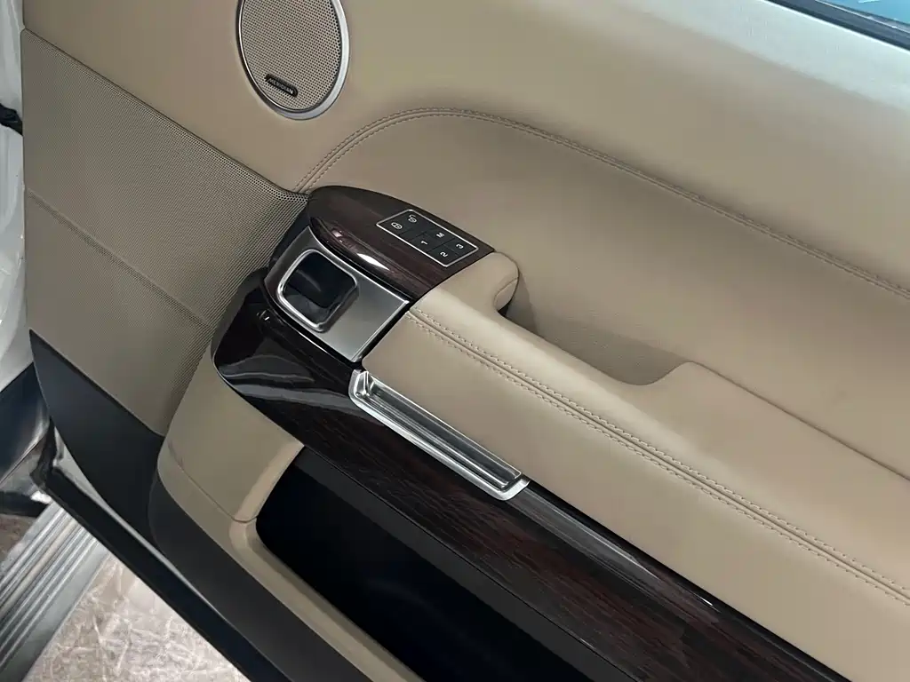 Land Rover Range Rover 2016 — фото 10