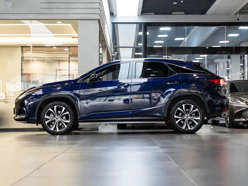 Lexus RX 2021
