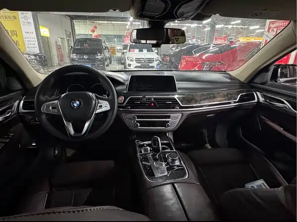 BMW 7 Series 2018