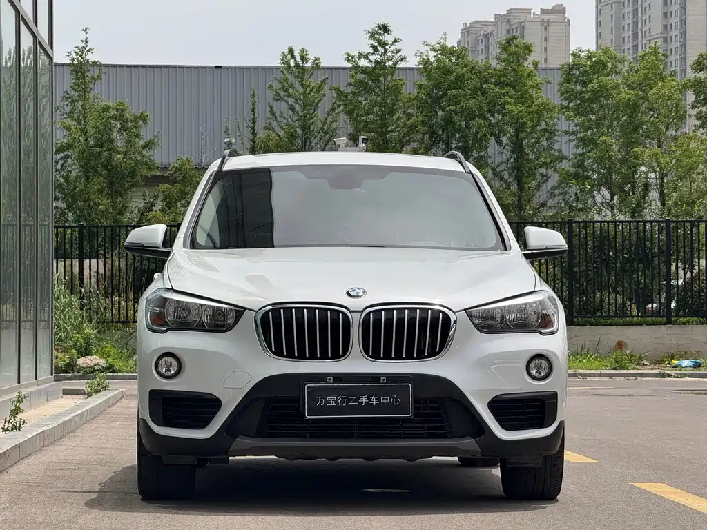 BMW X1 2017 — фото 15