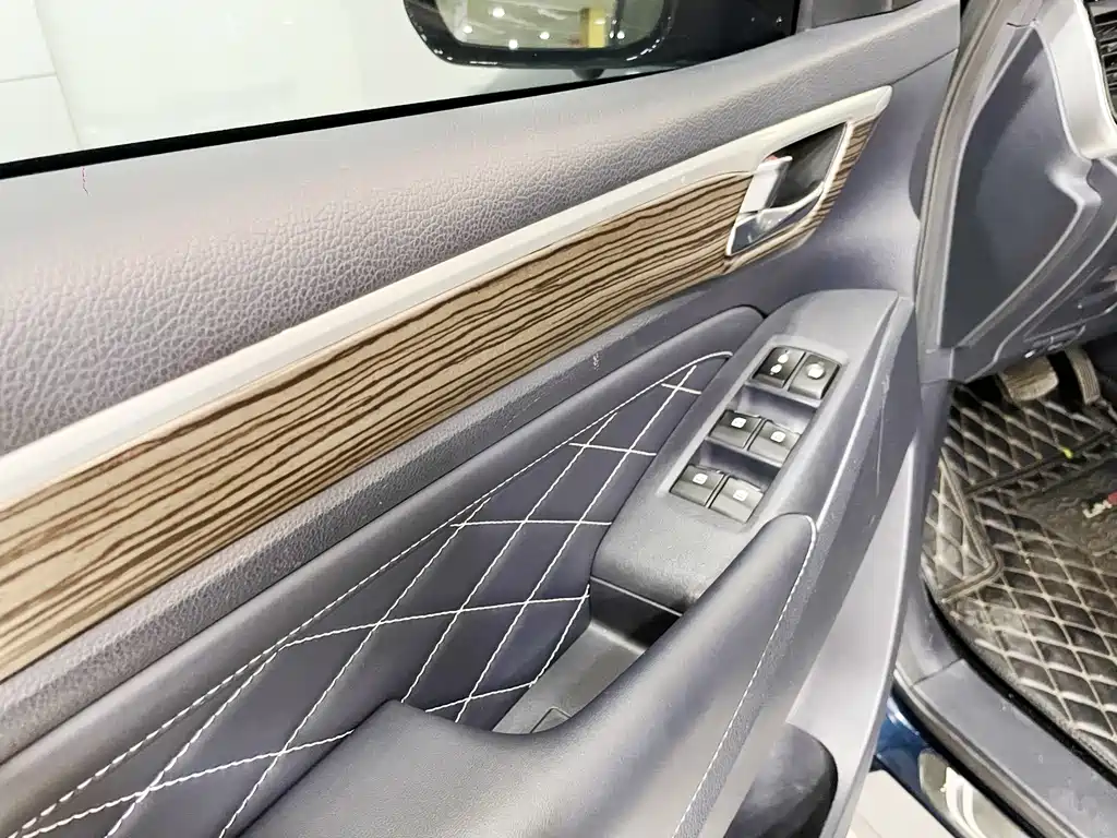 GAC Motor Trumpchi M8 2019 — фото 13