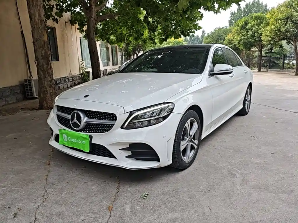 Mercedes-Benz C-Class 2021