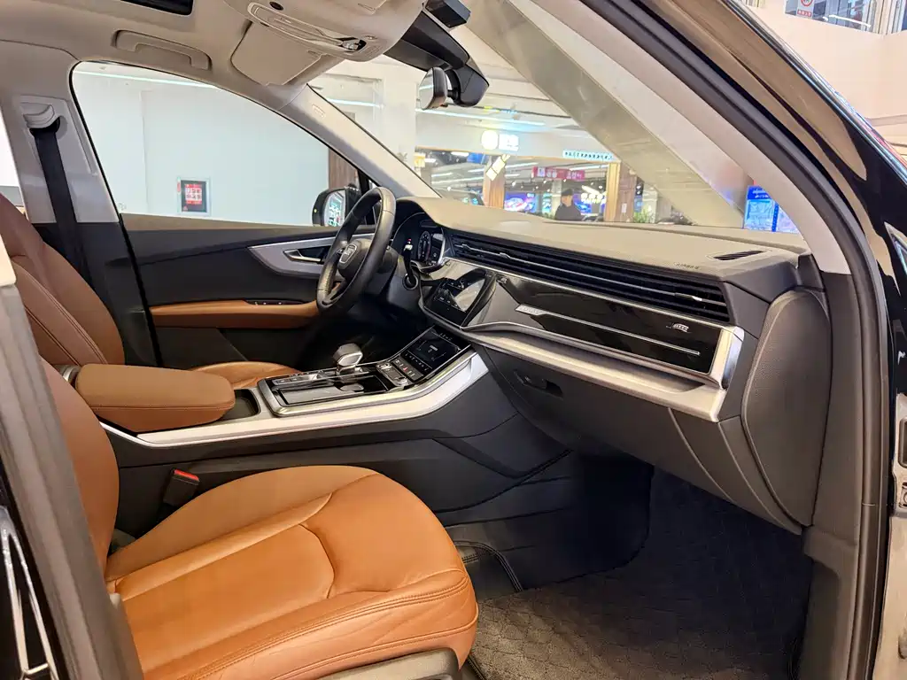 Audi Q7 2024