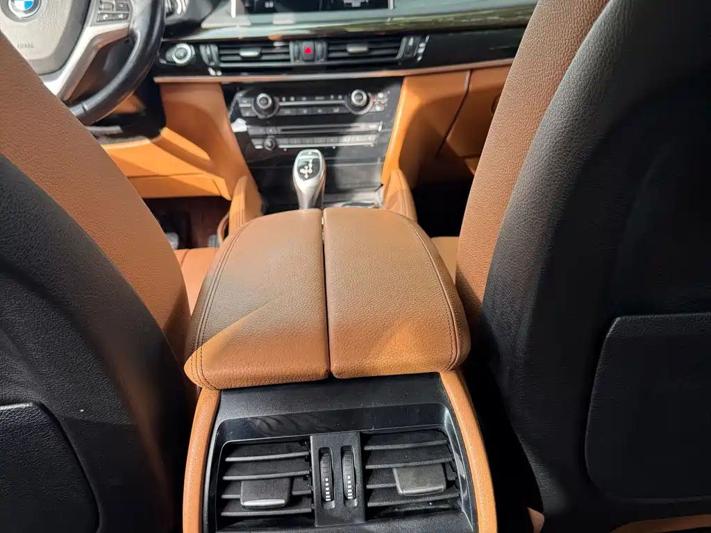 BMW X6 2015 — фото 15