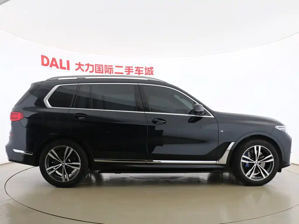 BMW X7 2021 — фото 13