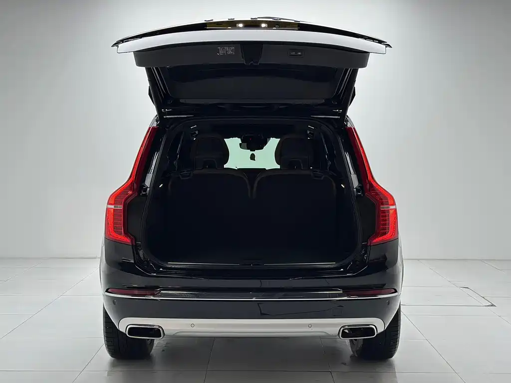 Volvo XC90 2021 — фото 21