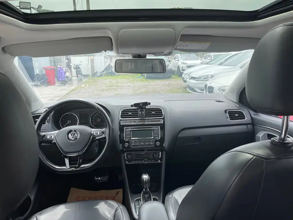 Volkswagen Polo 2016