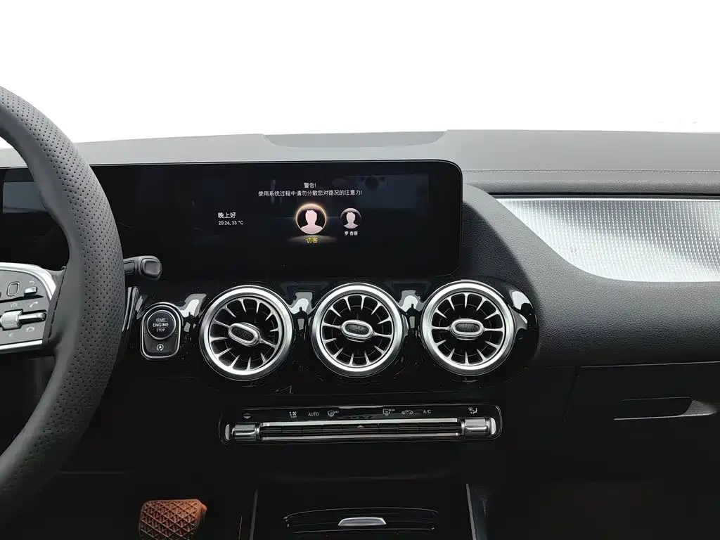 Mercedes-Benz GLA 2021 — фото 12