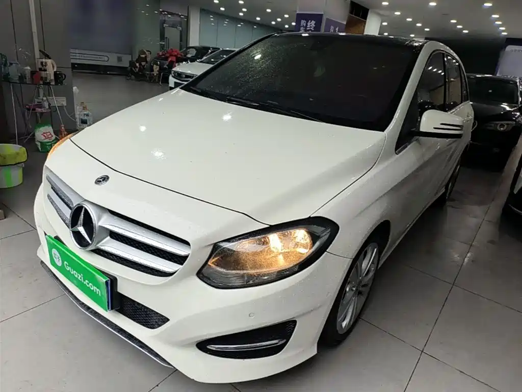 Mercedes-Benz B-Class 2017 — фото 2