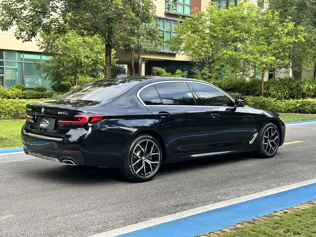 BMW 5 Series 2023 — фото 5