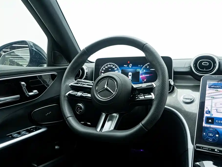 Mercedes-Benz C-Class 2023 — фото 23