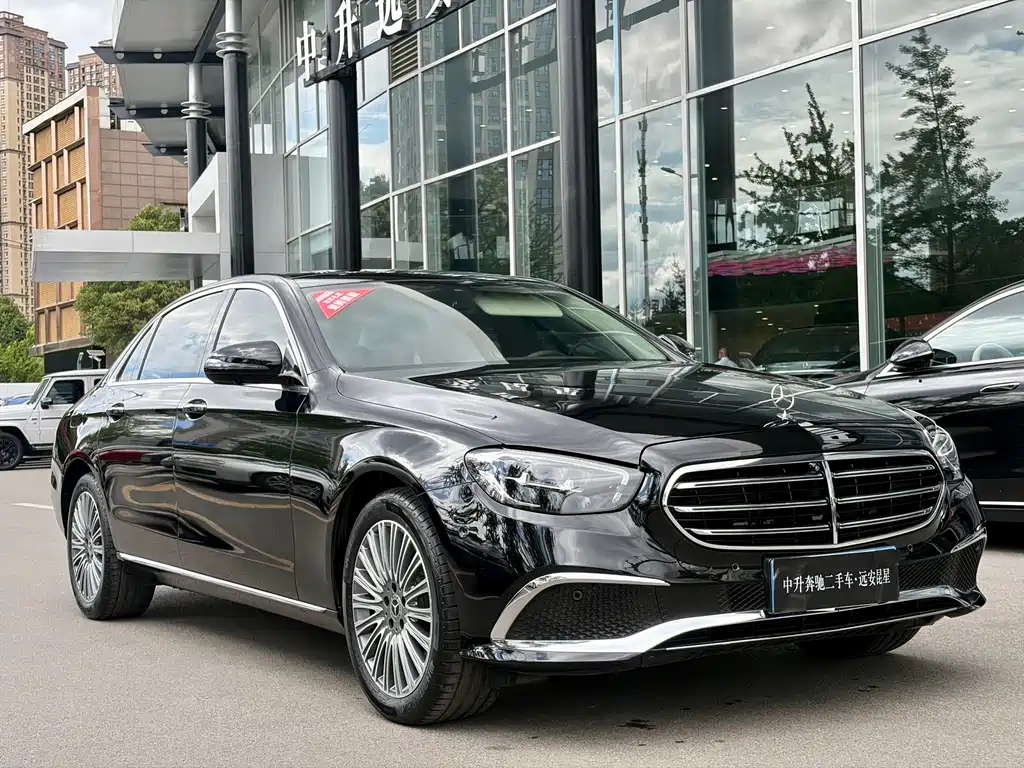 Mercedes-Benz E-Class 2023