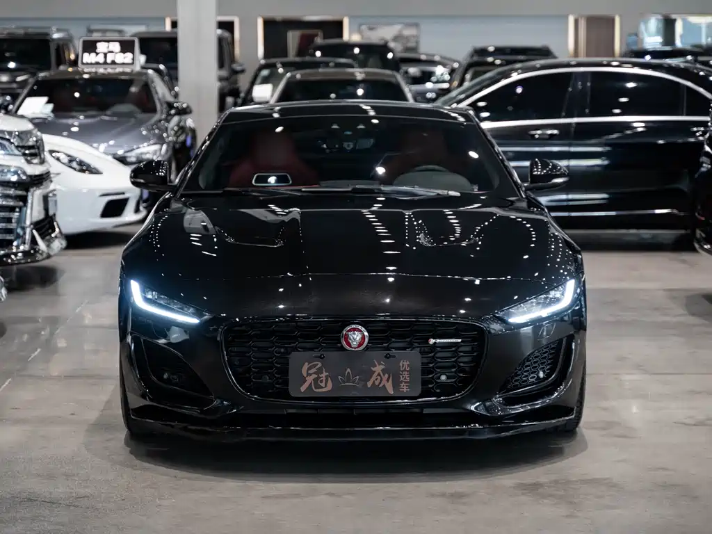 Jaguar F-TYPE 2023 — фото 2
