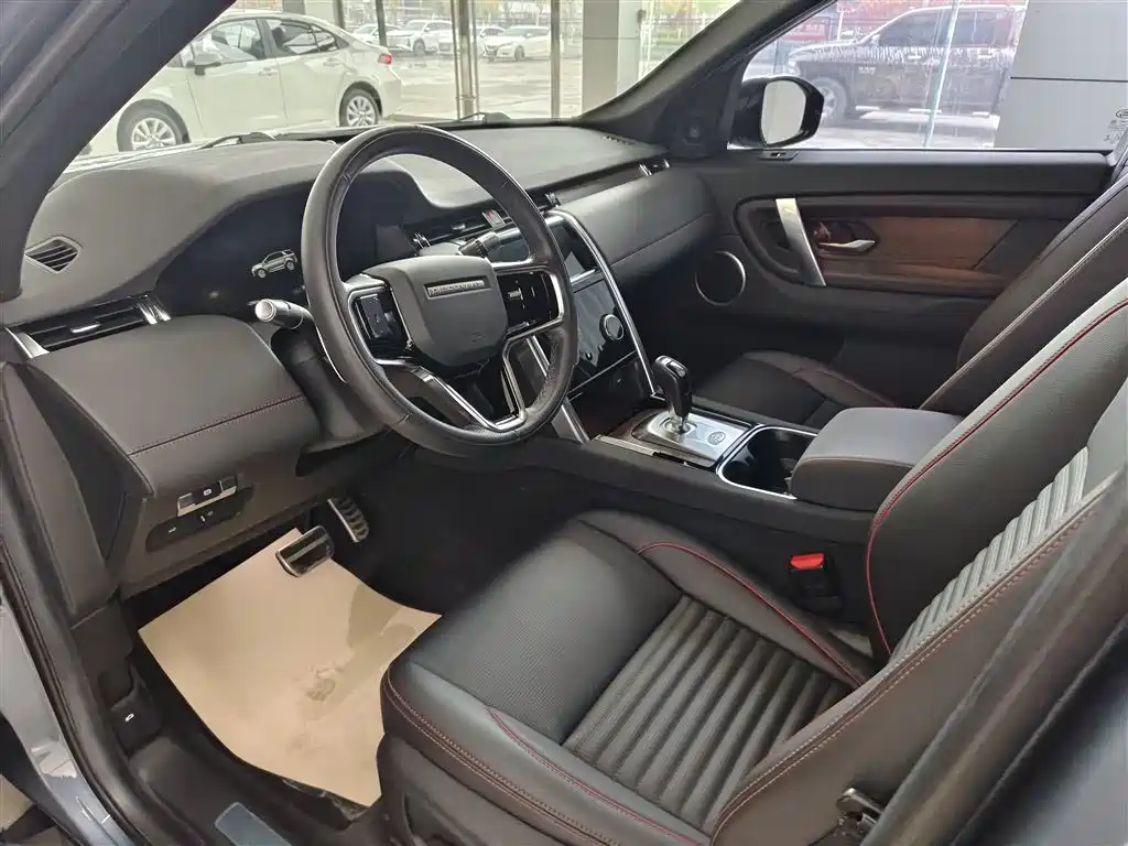 Land Rover Discovery Sport 2023 — фото 7