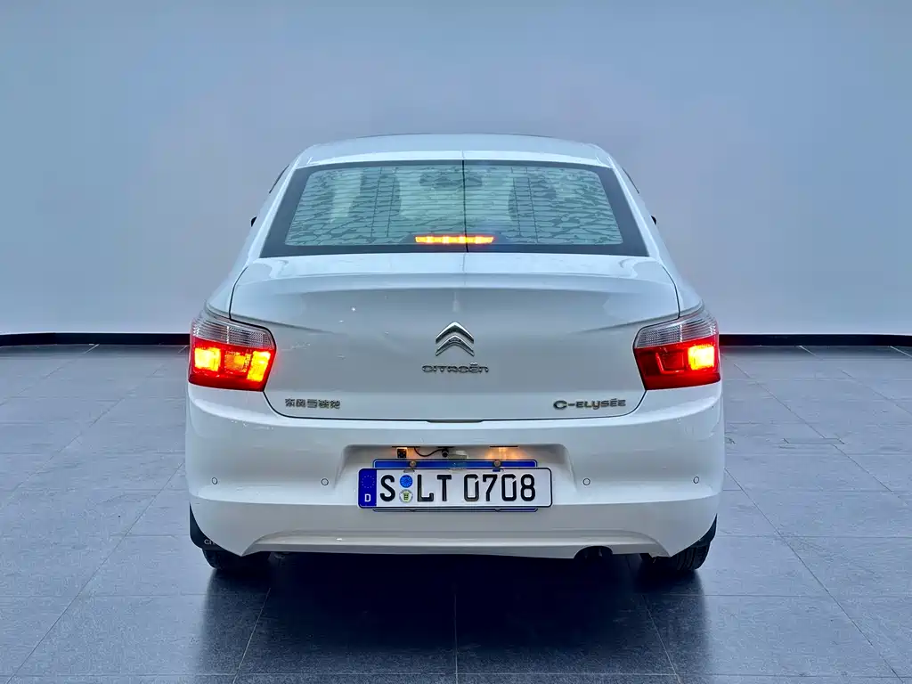 Citroen Elysee 2016 — фото 14