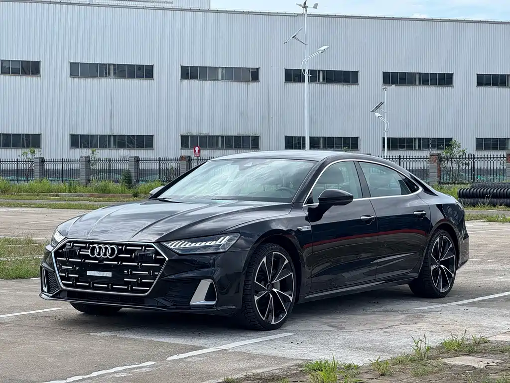 Audi A7L 2024 — фото 1