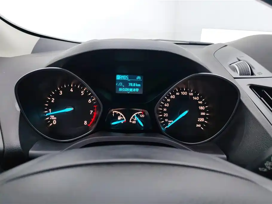 Ford Kuga 2017 — фото 14