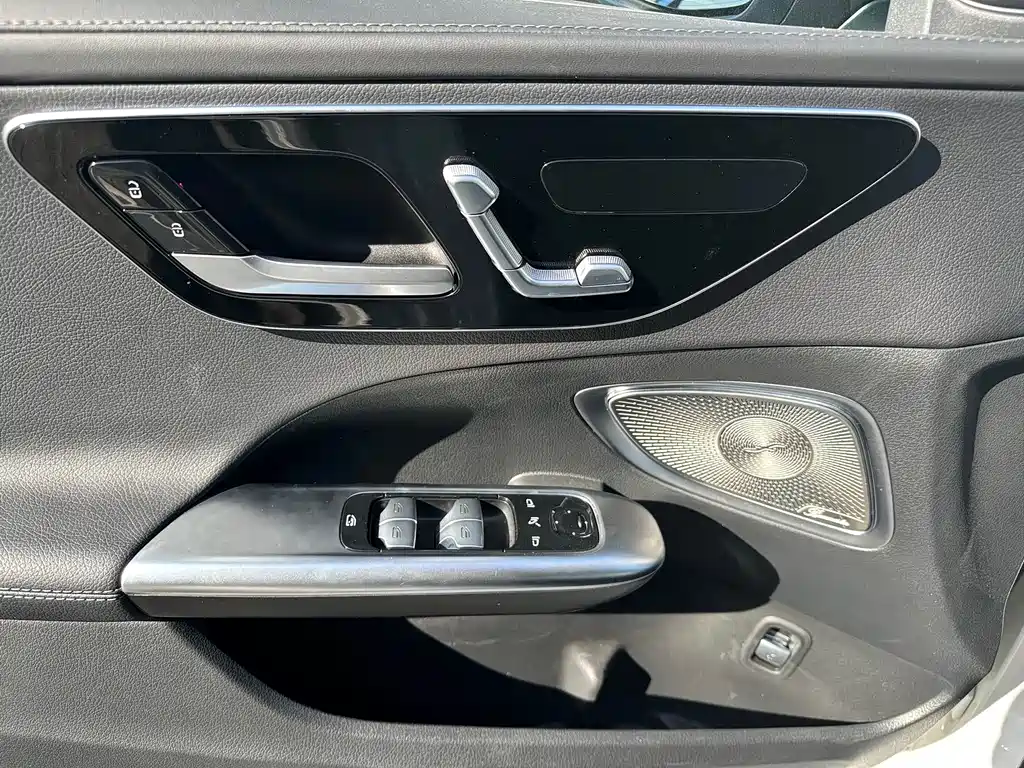 Mercedes-Benz C-Class 2022