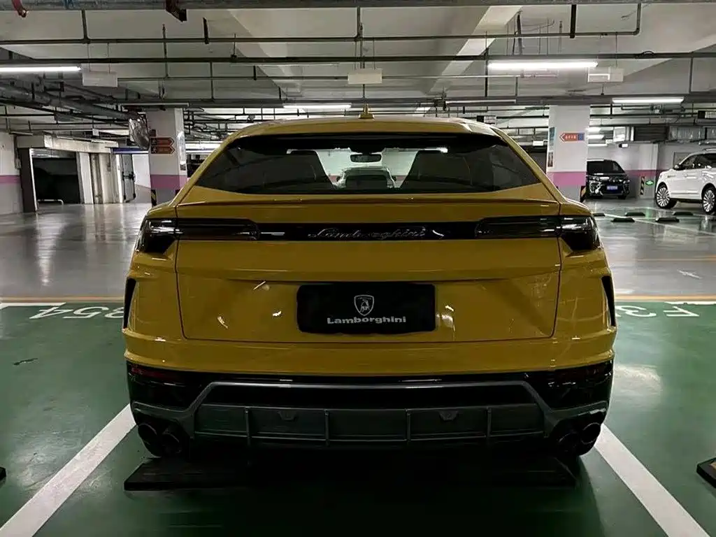 Lamborghini Urus 2019 — фото 5
