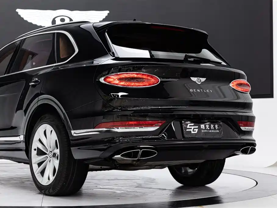 Bentley Bentayga 2021 — фото 19