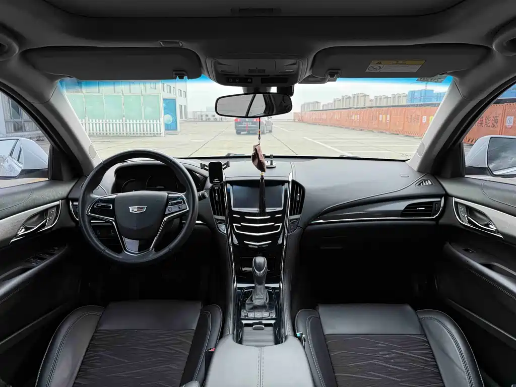 Cadillac ATS-L 2018 — фото 15
