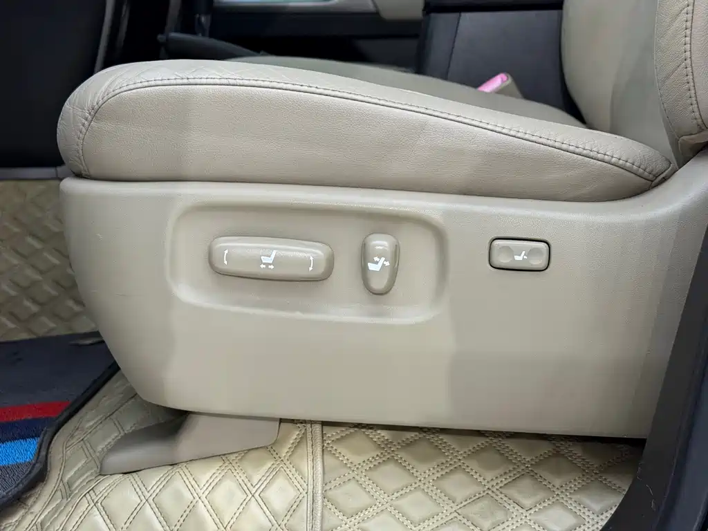 Toyota Land Cruiser 2008 — фото 15