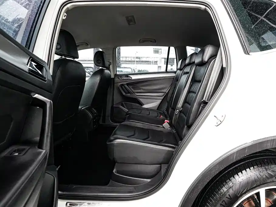 Volkswagen Tiguan L 2017 — фото 17