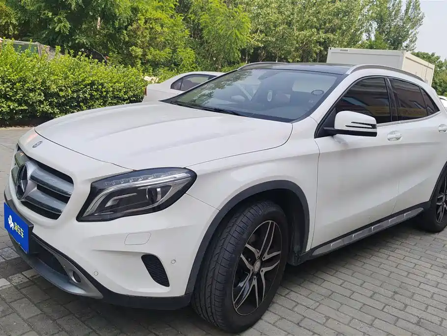 Mercedes-Benz GLA 2016