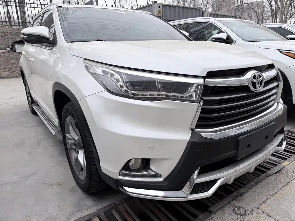 Toyota Highlander 2016 — фото 3