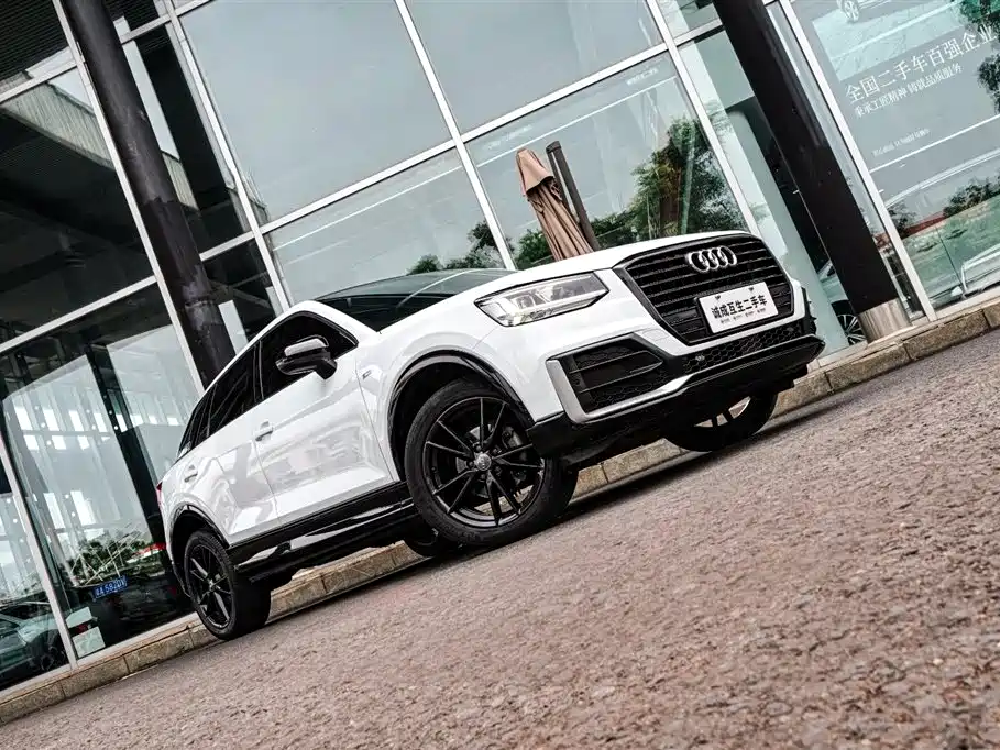 Audi Q2L 2019 — фото 4