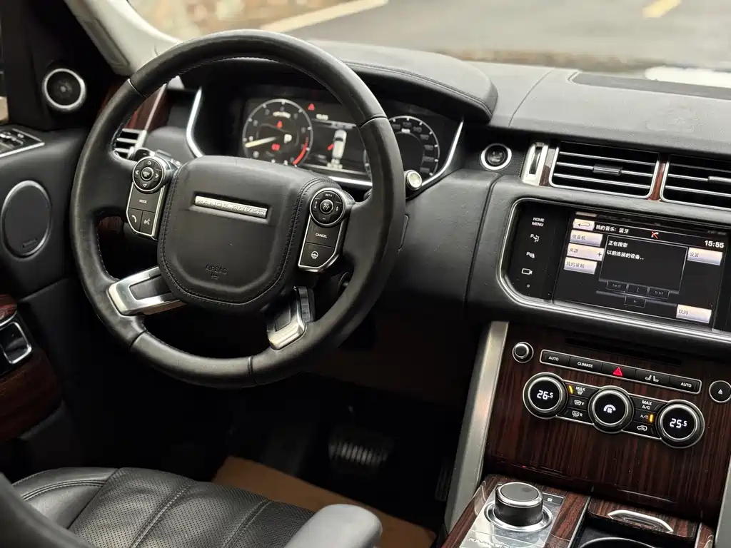 Land Rover Range Rover 2015 — фото 13