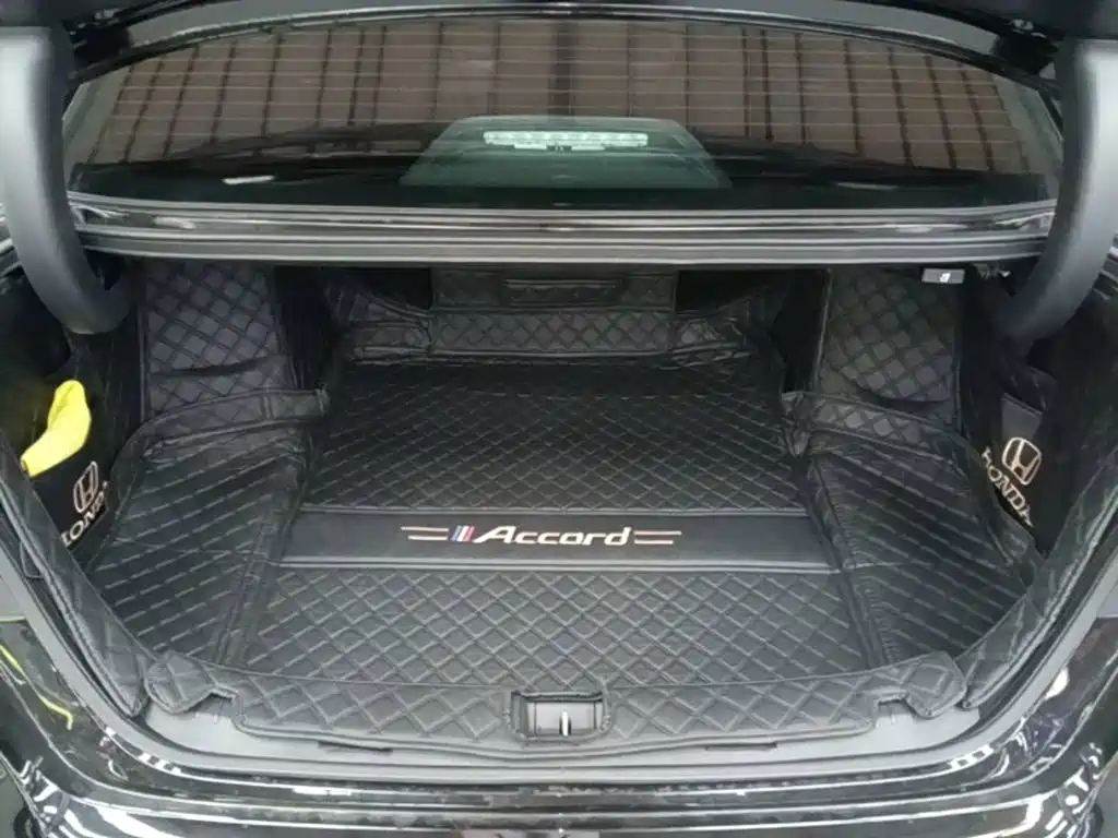 Honda Accord 2023 — фото 19