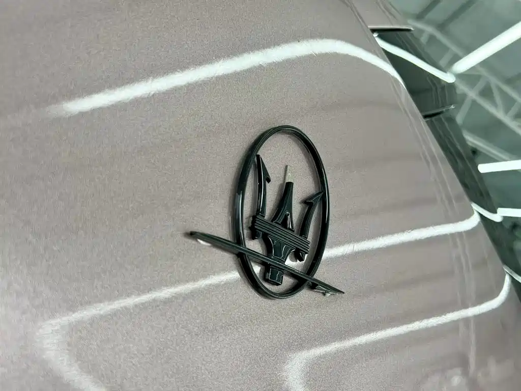 Maserati Levante 2016 — фото 14