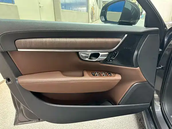 Volvo S90 2021