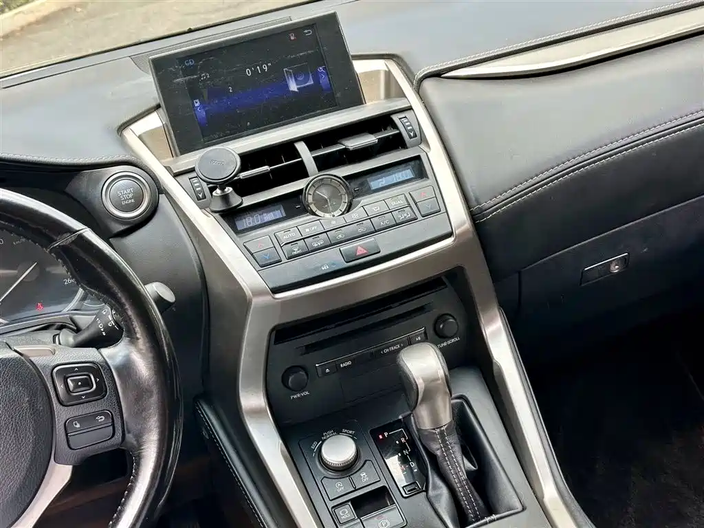 Lexus NX 2017