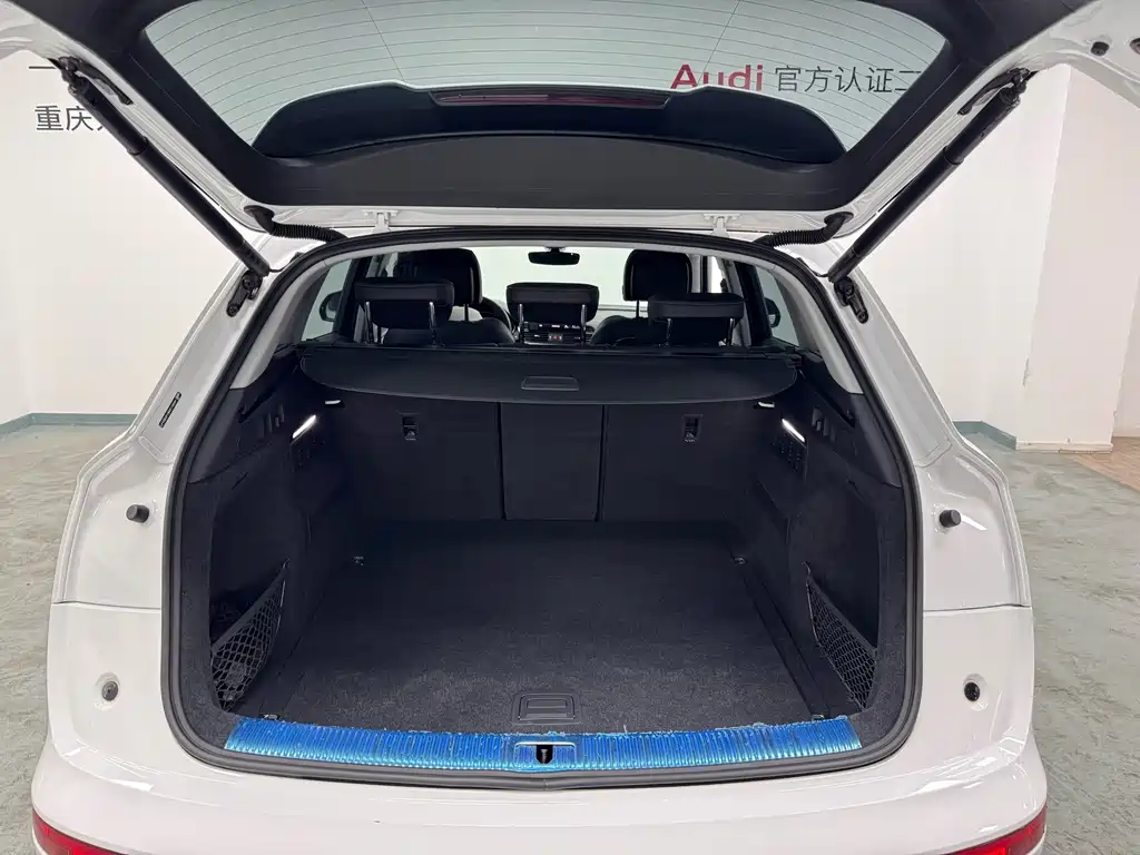 Audi Q5L 2023 — фото 15