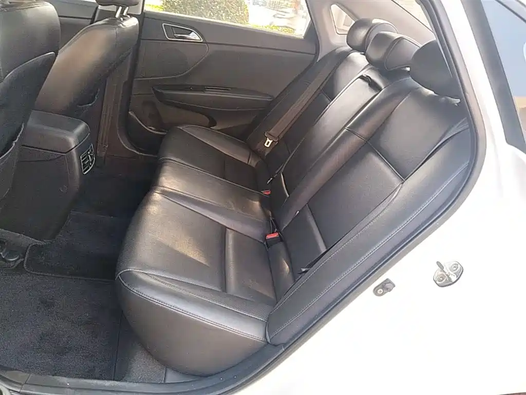 Hyundai Mistra 2015 — фото 17