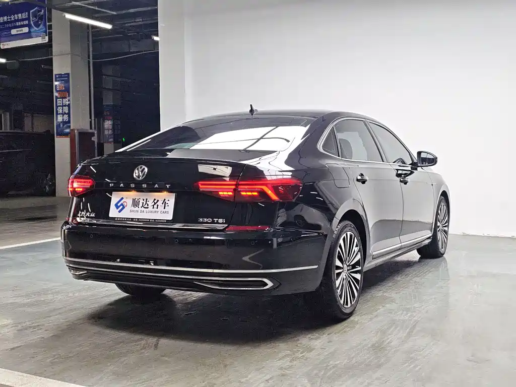 Volkswagen Passat 2019 — фото 12